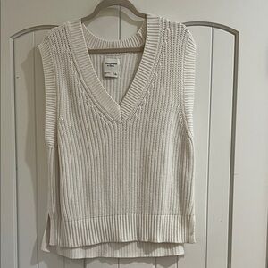 Abercrombie & Fitch Cream Knit Sleeveless Hoodie